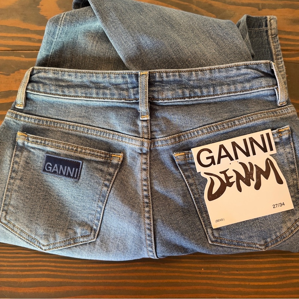 GANNI Beksi Straight Leg Jeans Pink Button Slit Hem Organic Denim 27 NWT - Picture 3 of 8